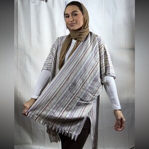 Easel Linen Sleeved Cape Jacket
Size M